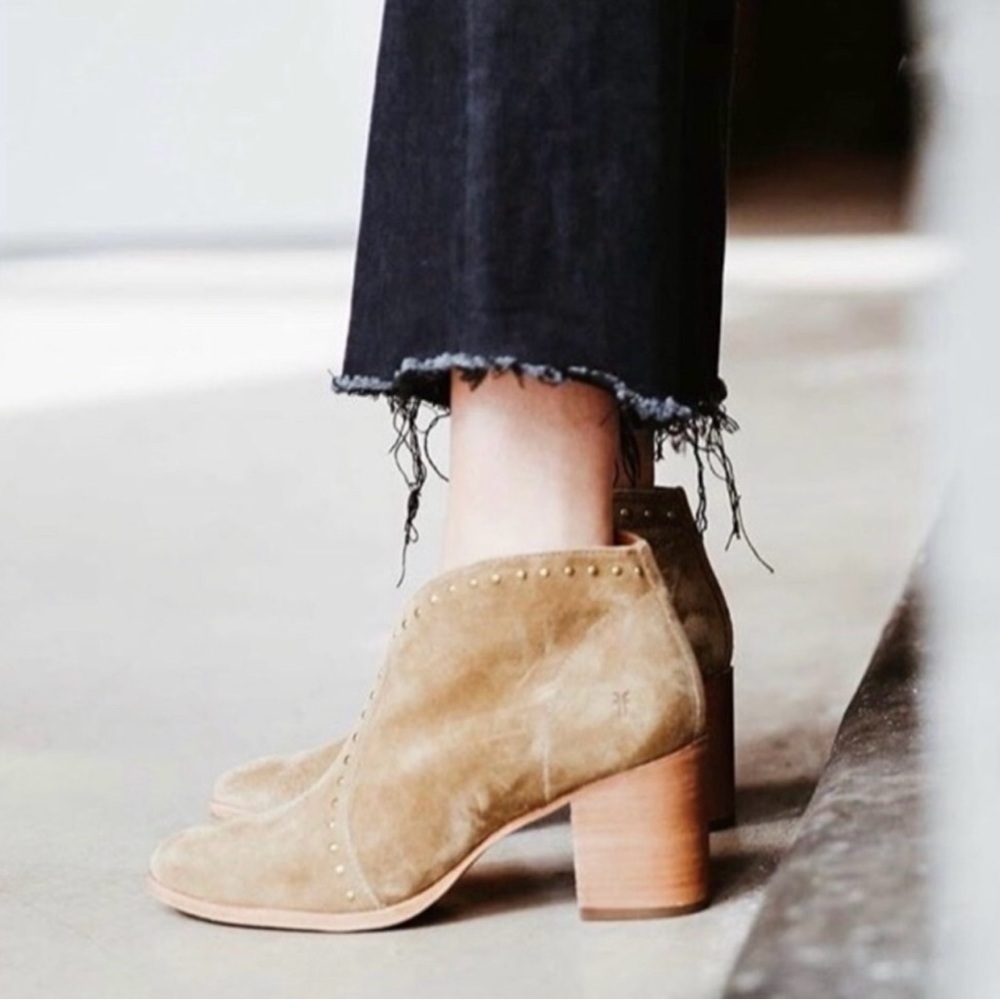 Frye ankle Tan Suede Studded Nora Side Zip women’s Booties